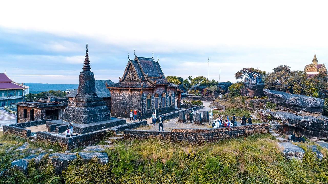 Le Bokor Palace Kampot Exterior photo